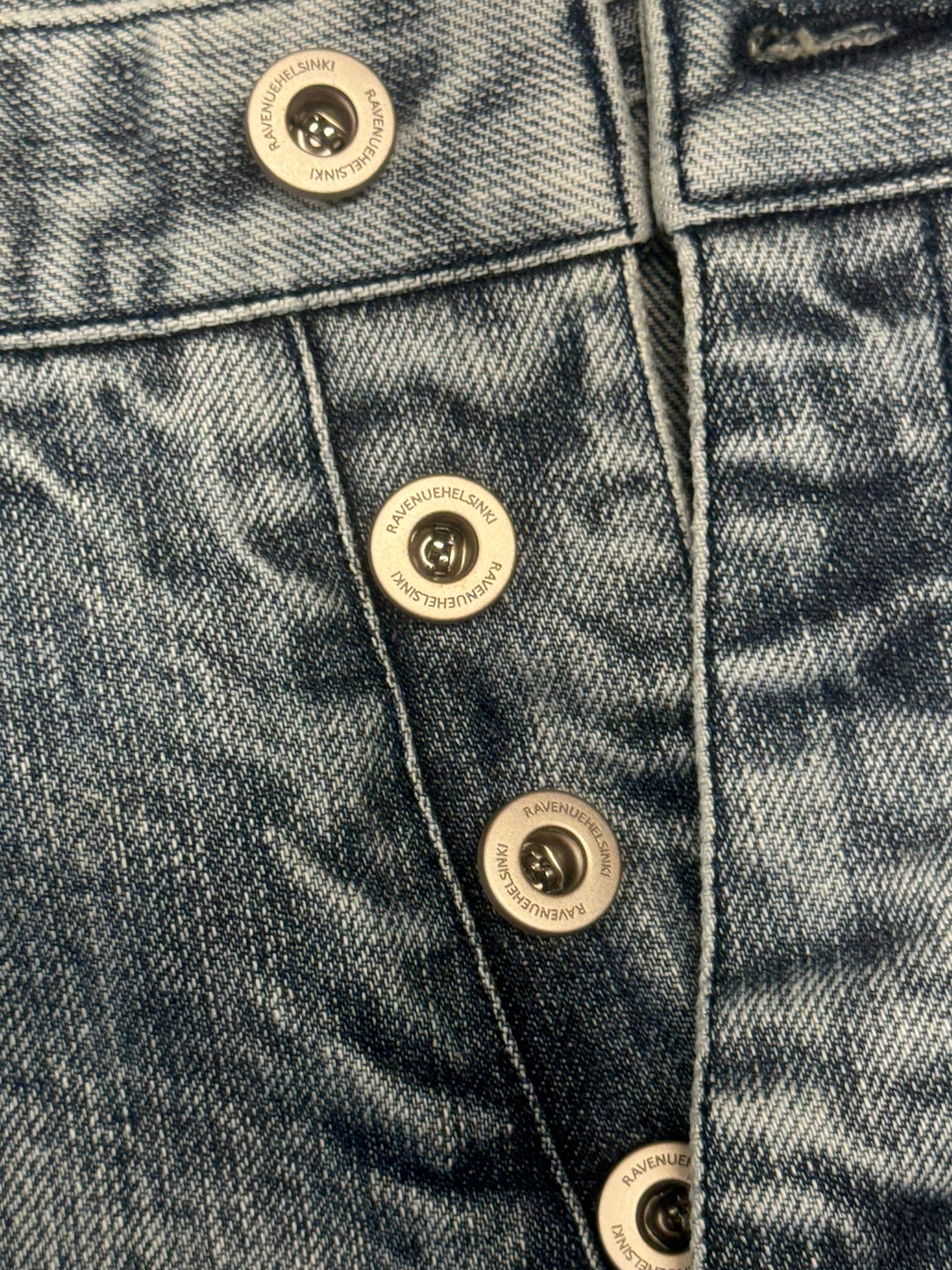 BLUE WASHED SELVEDGE DENIM JEANS