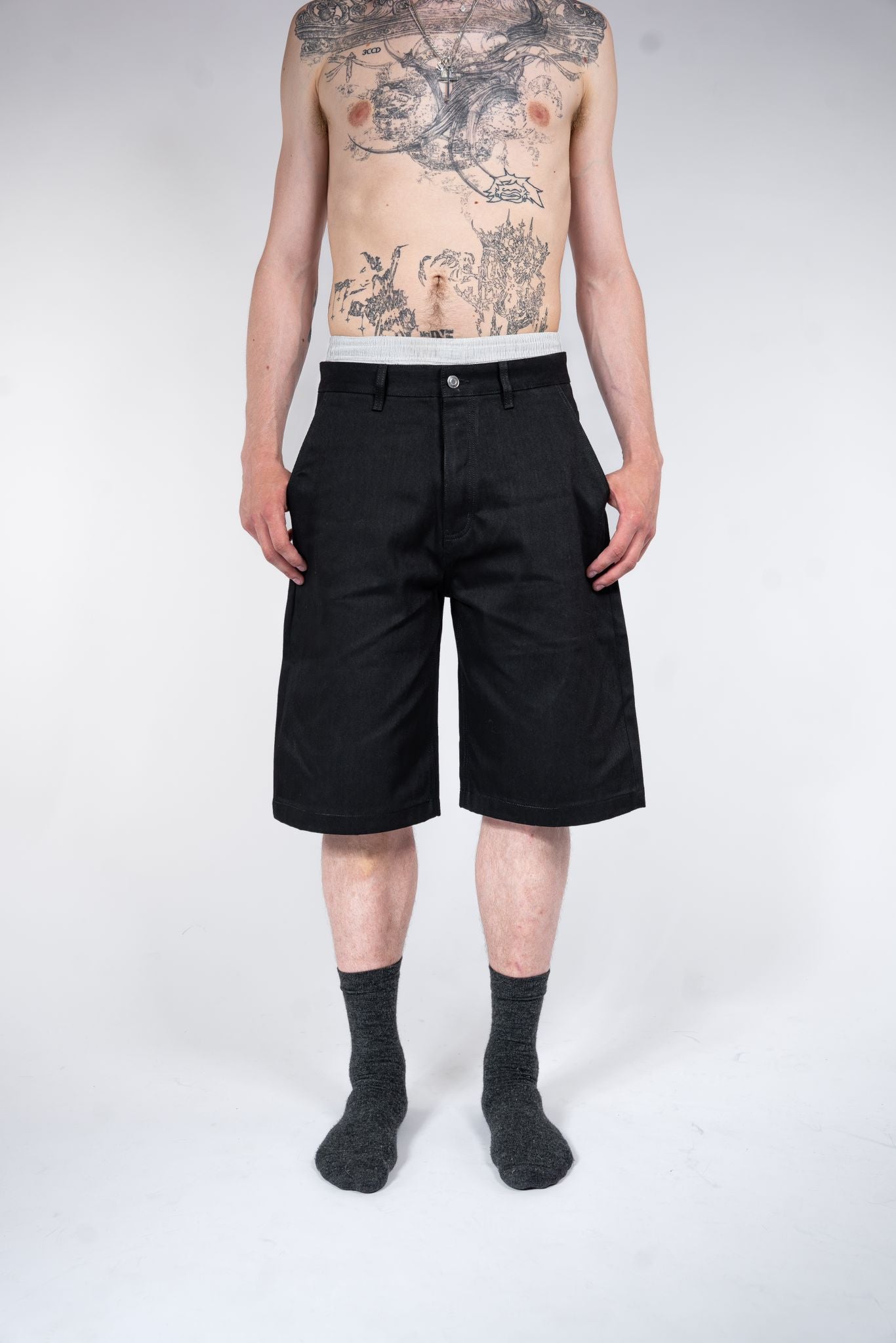 JET BLACK RAW HEAVYWEIGHT SELVEDGE DENIM SHORTS