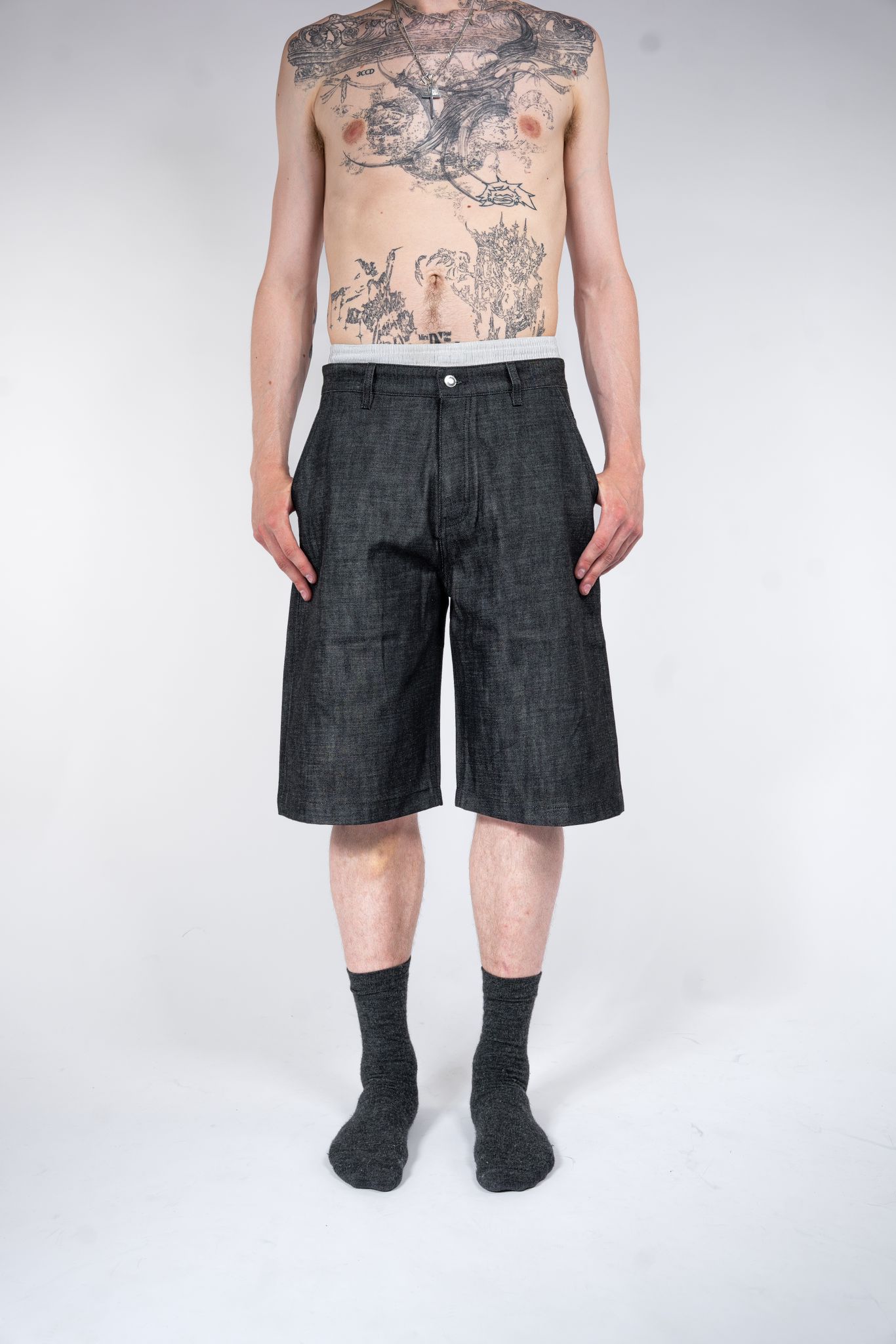 BLACK RAW HEAVYWEIGHT SELVEDGE DENIM SHORTS
