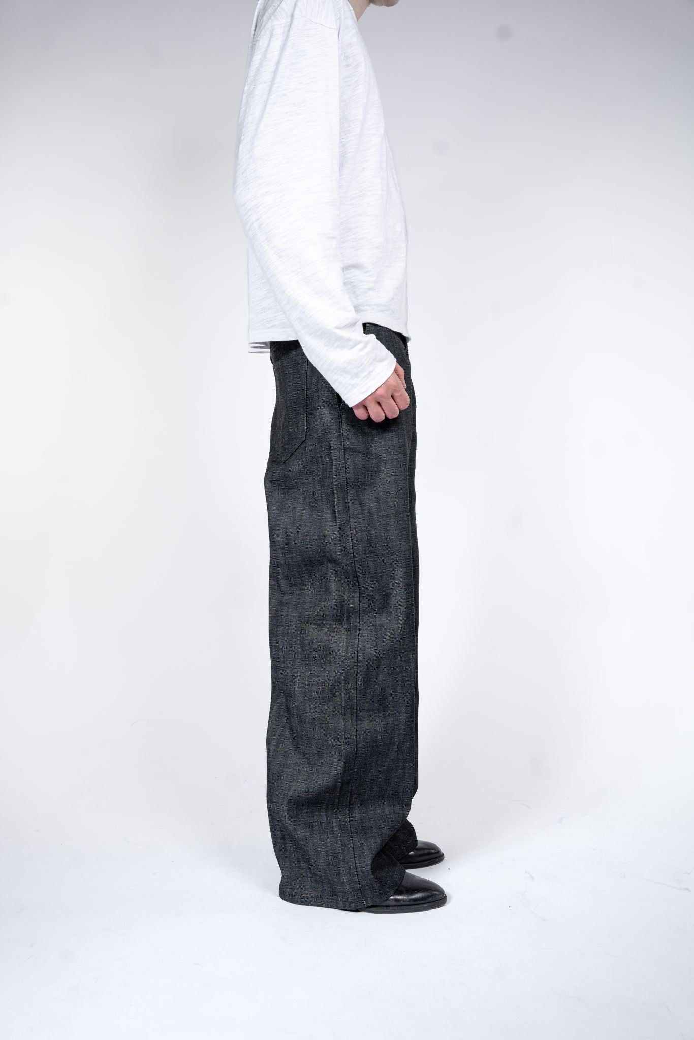 BLACK RAW SELVEDGE DENIM JEANS LOOSE