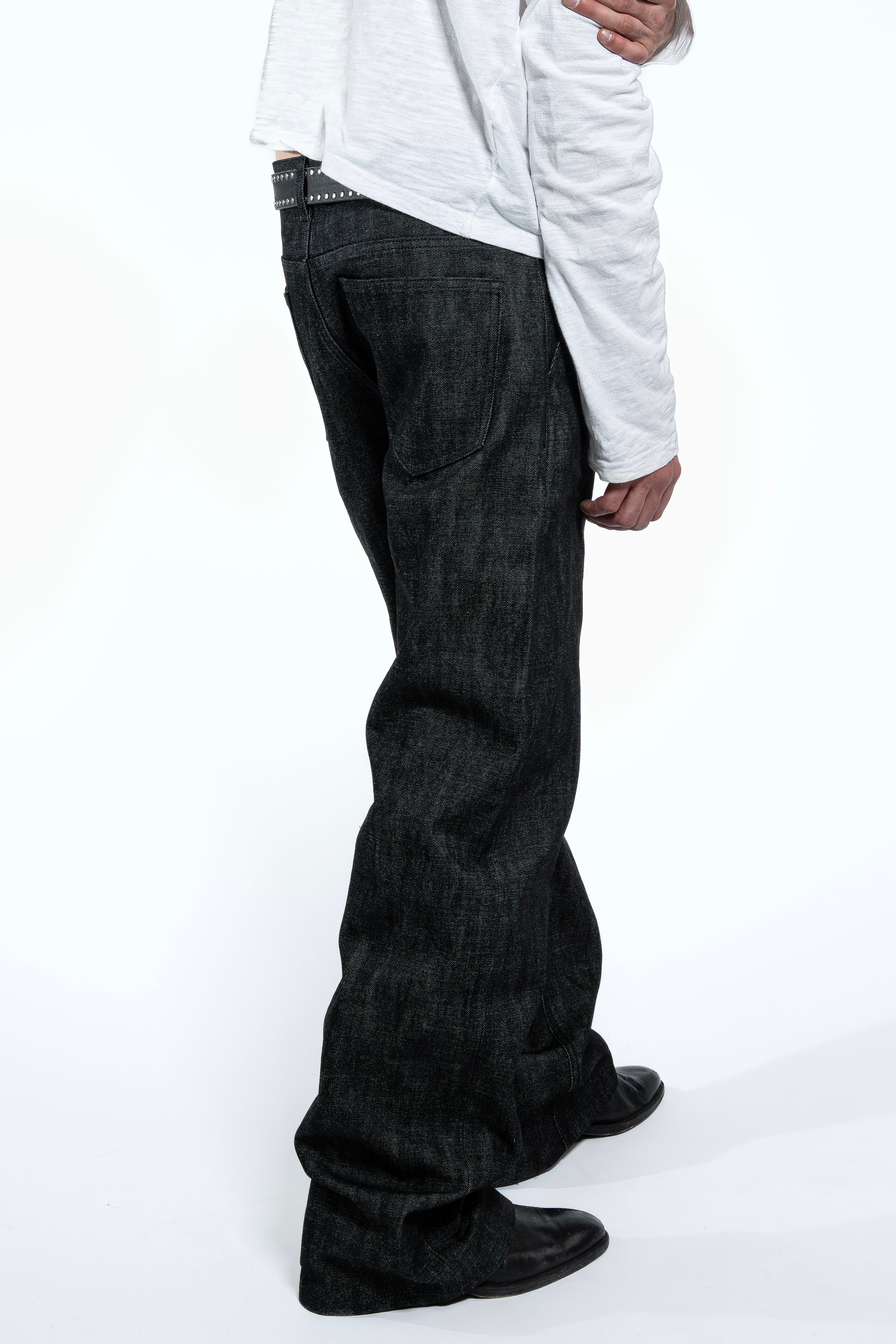 BLACK BOOTCUT RAW DENIM