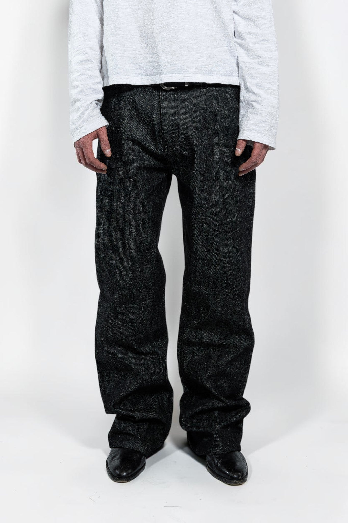 BLACK BOOTCUT RAW DENIM